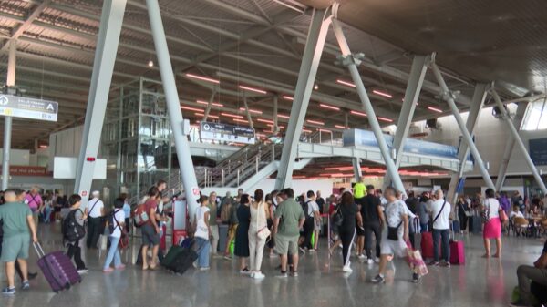 Turizmi shënon rritje në Shqipëri, mbi 1.1 milion turistë të huaj në maj