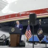 “Dhuratë nga Katari” Trump prezanton aeroplanin e ri presidencial