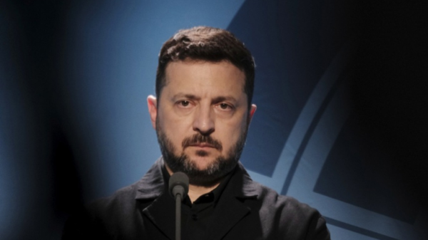 Pothuajse 70 përqind e ukrainasve presin që Zelensky të largohet pas luftës