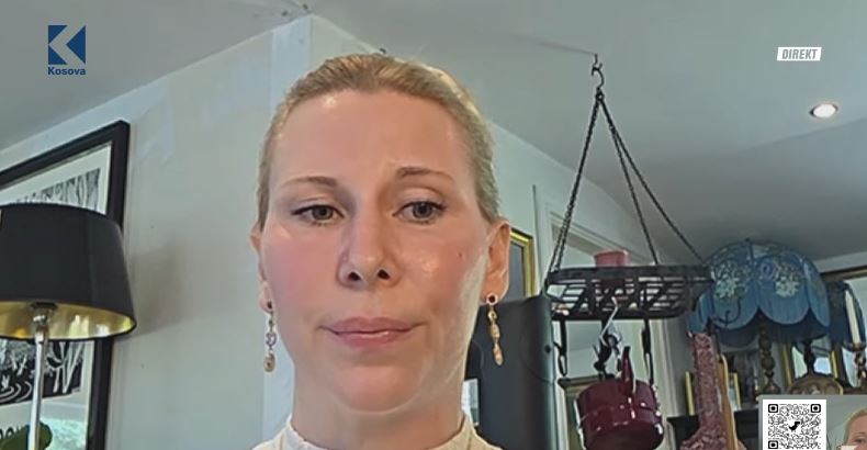 Ndanë nënën nga e bija: Rrëfimi i dhimbshëm i gruas nga Suedia (VIDEO)