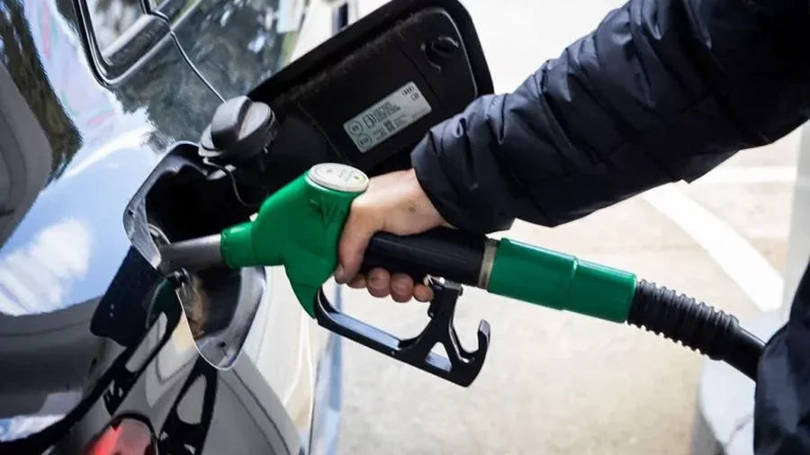 Bie sërish çmimi i karburanteve në Shqipëri