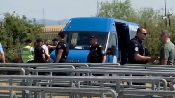 “Vidovdani” në Gazimestan: Shoqërohen në polici 37 persona