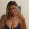 Santiana Maloku sensuale në pozën e fundit para pasqyrës