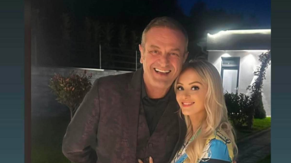 E bija i bën dedikimin më emocionues Sinan Vllasaliut