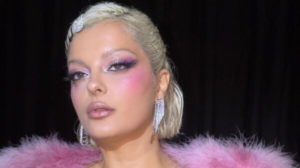 Bebe Rexha i vë në plan të parë të pasmet gjatë pushimeve