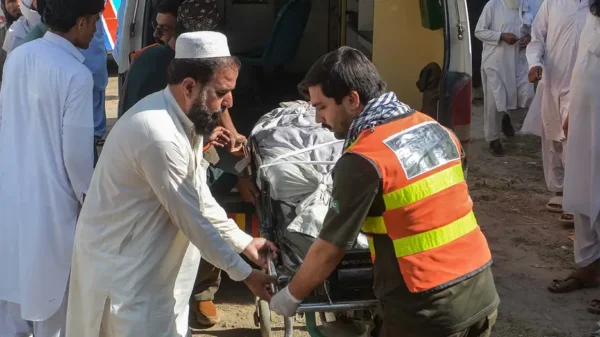 Dy bomba në Pakistan vrasin të paktën 7 persona