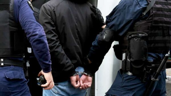 Arrestim për blerje votash në Graçanicë – i dyshuari premtonte përfitime për vota në favor të Listës SerbeSinjali