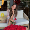 Emina Çunmulaj ndan surprizën romantike të bashkëshortit në përvjetorin e martesës