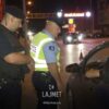 Gara me vetura në zonë të banuar në Pejë, shoferët gjobiten me nga 500 euro