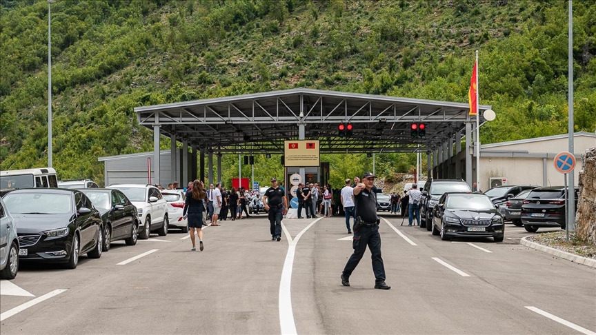 Tentoi t’i korruptojë policët me 30 euro, arrestohet shtetasi serb në kufi