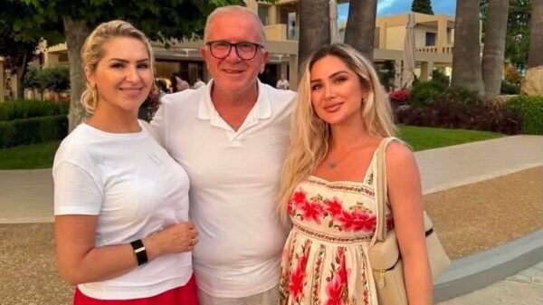 Luli i Shyhretes në mes dy zemrave…