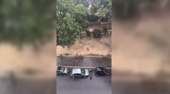 Një pjesë e Evropës ‘digjet’ nga i nxehti, breshëri godet Romën