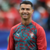 Këpucët e Ronaldos përmbajnë një dedikim prekës për fëmijët e tij
