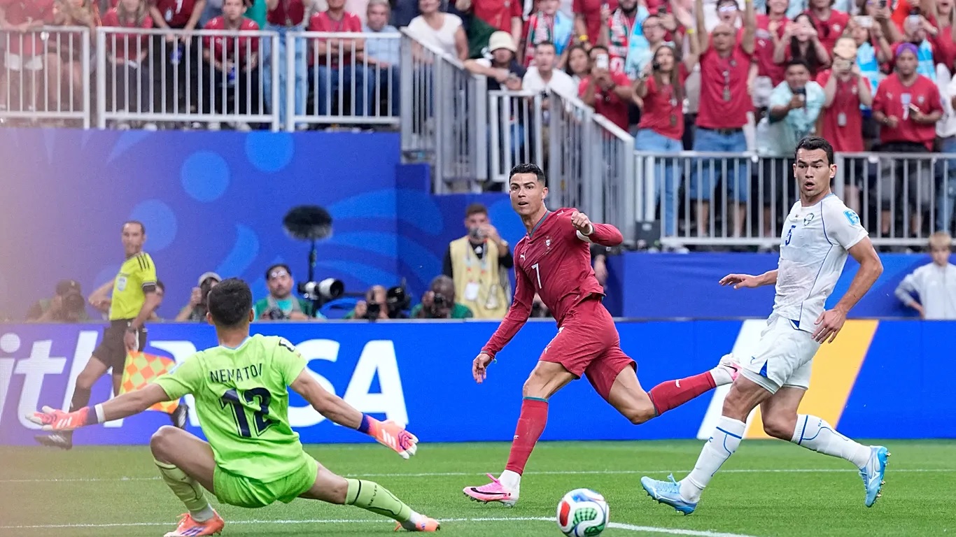 Ronaldo: Të përballem kundër Messit? Do të ishte TOP