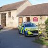 Britani: Fëmija bie në kafaz krokodilësh, arrestohet një burrë