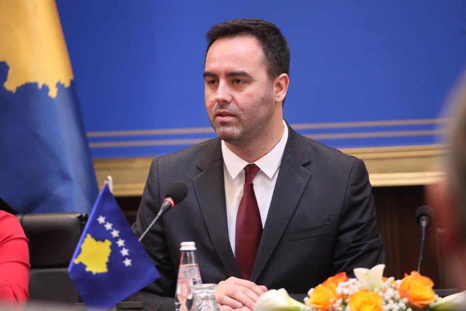 Konjufca uron përfaqësuesin e ri të BE-së: Kosova mbetet e përkushtuar ndaj rrugës evropiane