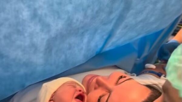 “Ti je bekimi më i madh i jetës sime”, mesazhi emocionues i Dafinës për ditëlindjen e parë të djalit