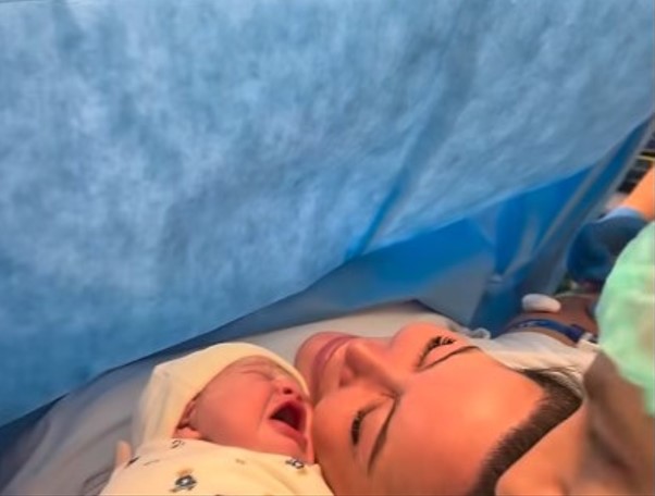 “Ti je bekimi më i madh i jetës sime”, mesazhi emocionues i Dafinës për ditëlindjen e parë të djalit
