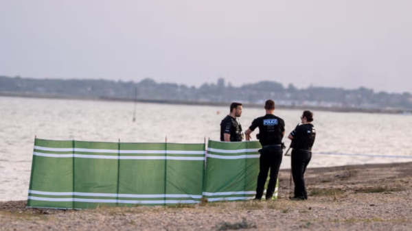 Tragjedi në det: Një adoleshente dhe një 40-vjeçare humbin jetën në ujë