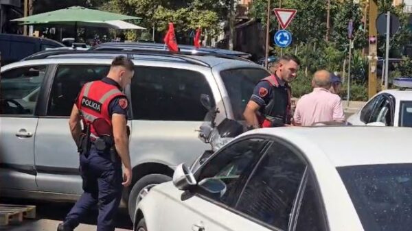 Konflikt mes dy personave në Durrës, një i ri përfundon në spital 
