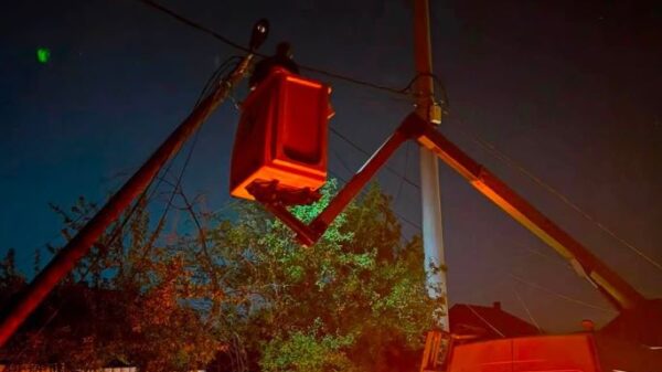 Intervenim pas erërave të fuqishme në Busi të Prishtinës, largohen katër shtylla të dëmtuara