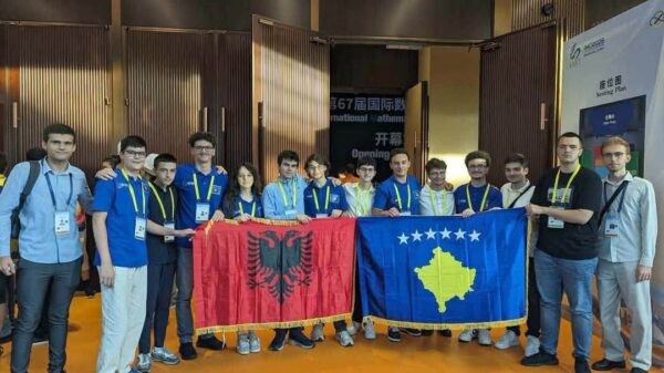 Nxënësit shqiptarë arrijnë sukses historik në Olimpiadën e Matematikës