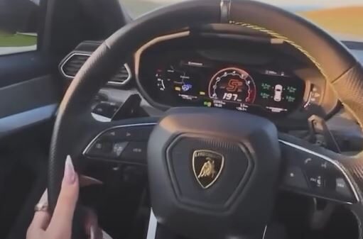 Kosovarja ‘fluturon’ me Lambo, vozit deri në 200km/h (VIDEO)