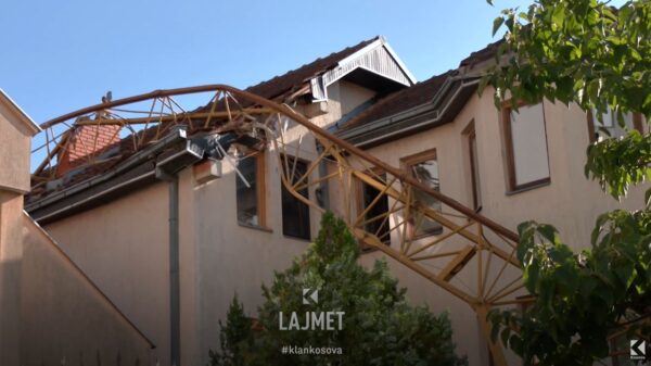 Vdekja në punishte: Rrëzohet krani, mbyt punëtorin 26-vjeçar (VIDEO)