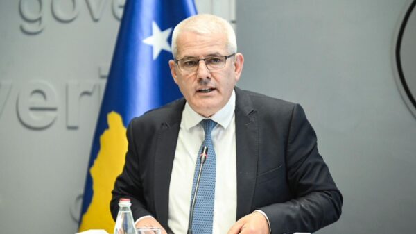 Sveçla: Ndërkombëtarët duhet ta izolojnë Serbinë, derisa Vuçiq të marrë masa ndaj Paunoviqit