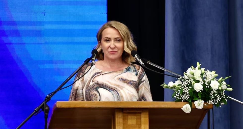 Paunoviq me pagë drejtoreshe në një institucion të mbyllur në Kosovë