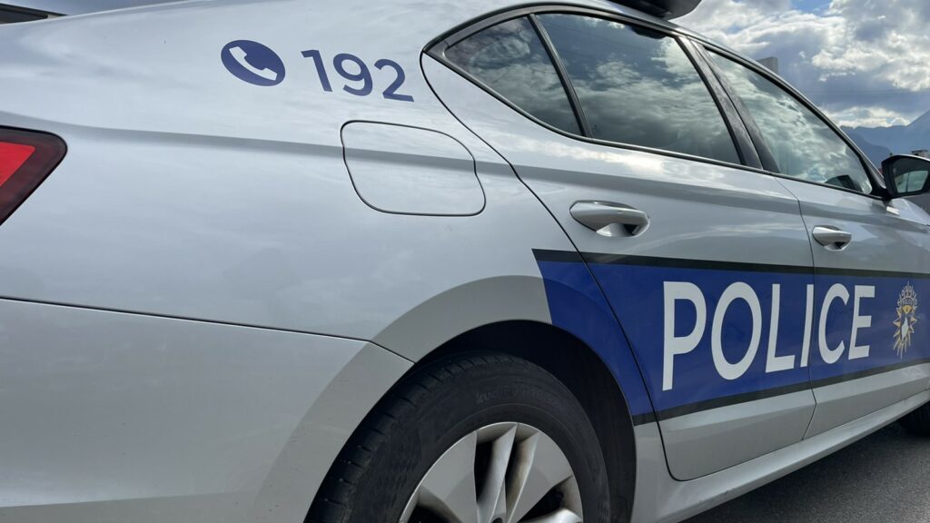 Rahovec: Gjendet një qese me kokainë në mes të rrugës