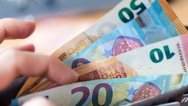 BlackRock arrin rekord, menaxhon 12.8 trilionë euro