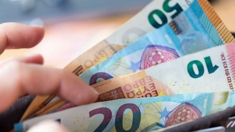 BlackRock arrin rekord, menaxhon 12.8 trilionë euro
