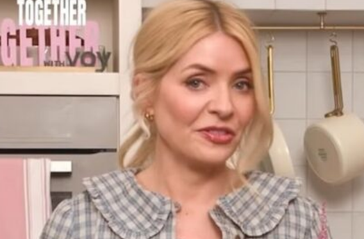 Holly Willoughby rikthehet në ekran pas tre vitesh