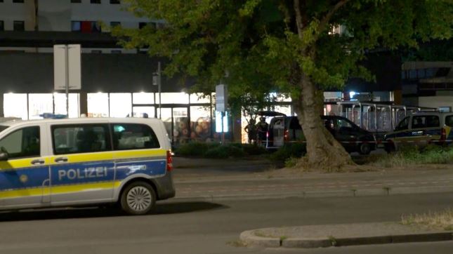 11 orë pengmarrje në një market në Gjermani, arrestohet i dyshuari