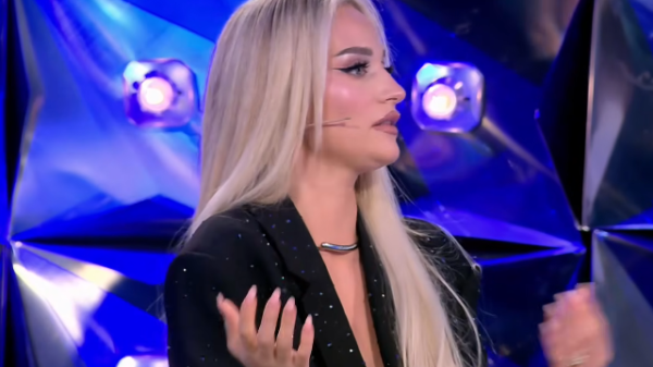 Çfarë po ndodh me këmbët e Selin, gjendja nuk duket e mirë
