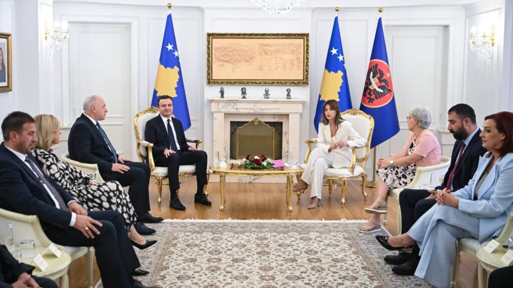 Haxhiu: Refuzimi i takimeve s’është rrugë drejt marrëveshjes, të kontribuojmë për president konsesual