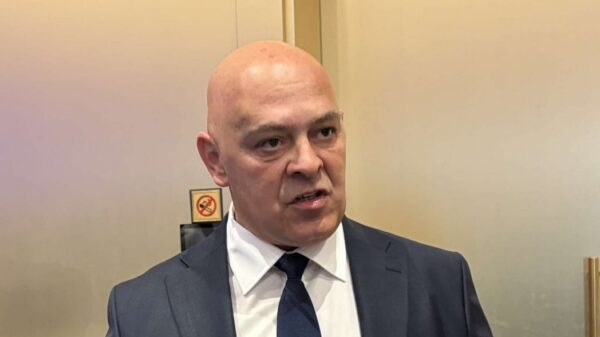 Aleanca nuk i shkon Kurtit në takim, insiston në ofertën me 6 pika