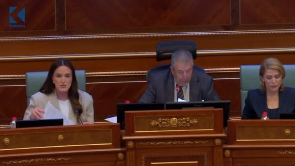 Ndërpritet seanca e Kuvendit