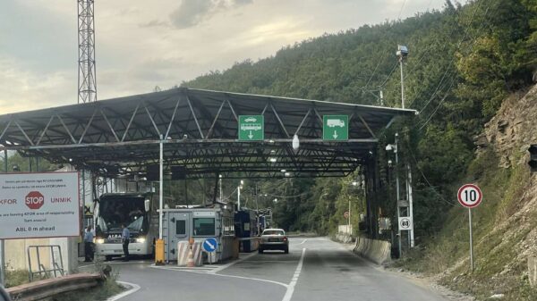 Tentoi t’u jepte ryshfet policëve në Bërnjak, arrestohet shtetasi serb