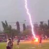 Tragjedi në Tajlandë: Futbollisti humb jetën pasi u godit nga rrufeja gjatë ndeshjes