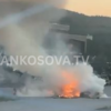 Digjet një veturë në Sllatinë