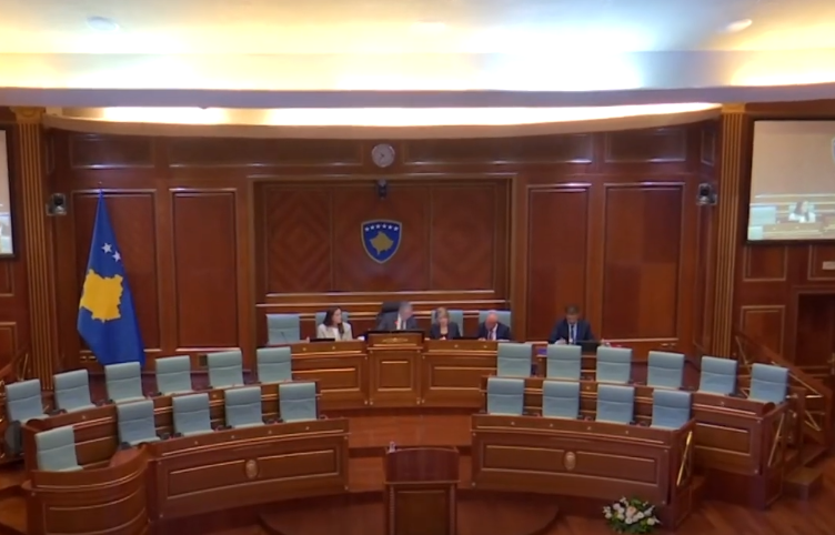 Ngërçi institucional: Pak orë afat për ankesë në kushtetuese (VIDEO)