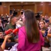 Vazhdojnë tensionet, deputetët e PDK-së dhe Aleancës e gjuajnë me letra Gërvallën