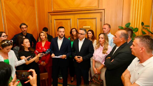 PDK: Dyert e Kuvendit të mbyllura, Republika po mbahet peng nga Kurti
