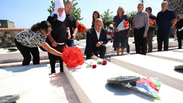 Haradinaj në Gllogjan e Hereq: Falë sakrificës së luftëtarëve të UÇK-së sot ne gëzojmë shtetin e pavarur