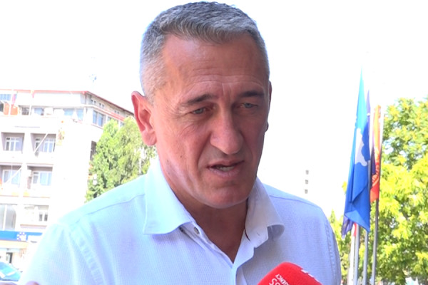 ​Rashiq: S’jam takuar ende me Kurtin, nesër konstituohet kuvendi por s’votohet qeveria