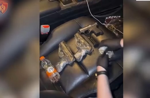 Trafik armësh nga Kosova drejt grupeve kriminale, arrestohet edhe një prizrenase në Durrës