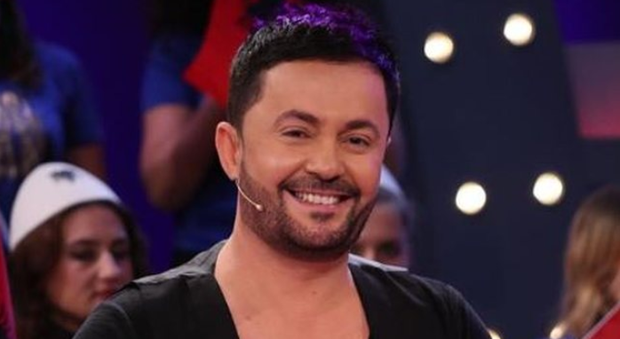 Sinan Hoxha, këngëtari shqiptar me më së shumti botox?