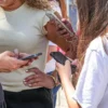 Franca rrëzon ndalimin e rrjeteve sociale për nën 15-vjeçarët